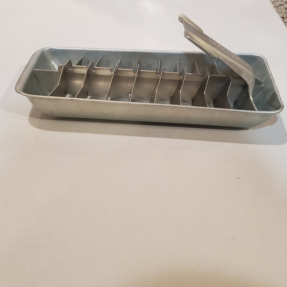 Vintage Quickube Metal ice try aluminum cube tray - Picture 2 of 9